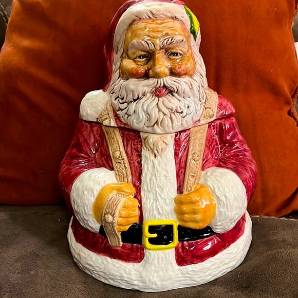 Santa Cookie Jar, 9 1/2 tall base about 7” - Picture 1 of 3